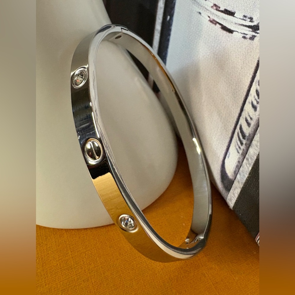 Silver Bangle Bracelet